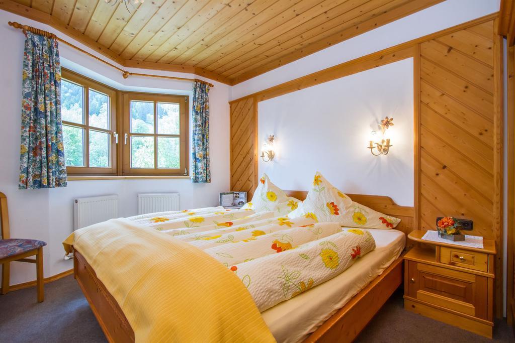 Ferienhaus Niedermoser 레오강 객실 사진
